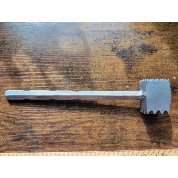 Aluminum 8" Meat Tenderizer - Fine & Coarse Pounder Mallet - Taiwan - Picture 6 of 7